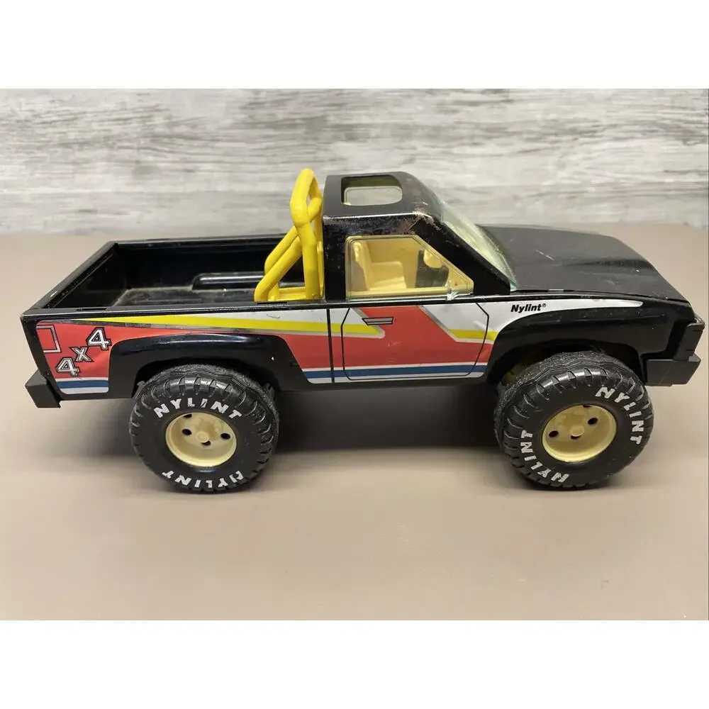 Vintage Nylint 4x4 Pickup Truck Pressed Steel‎ Big Tires USA